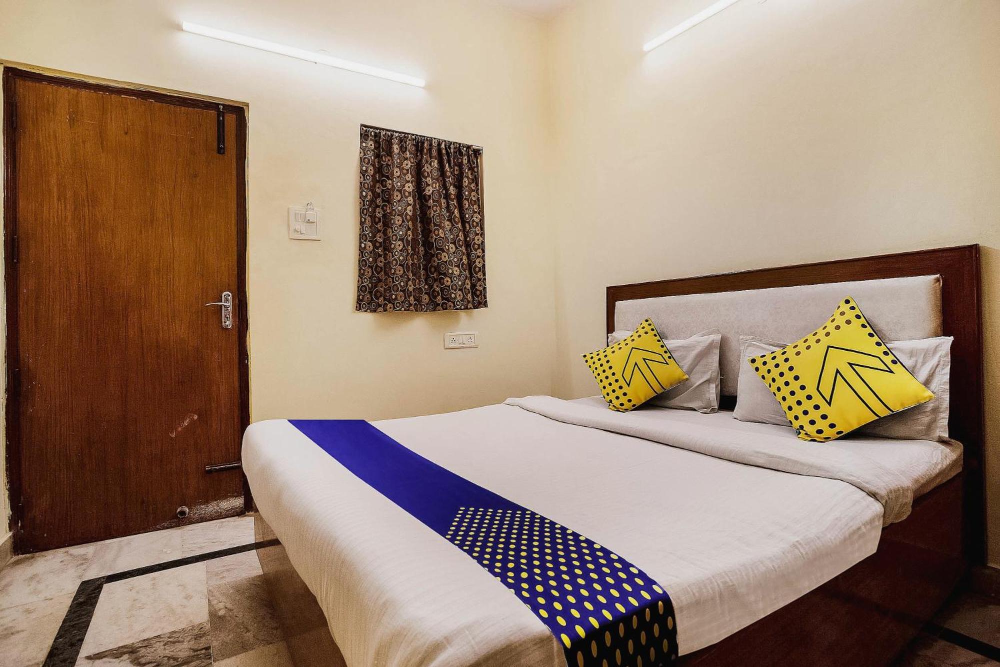 Hotel O City Inn Dx Ню Делхи Екстериор снимка