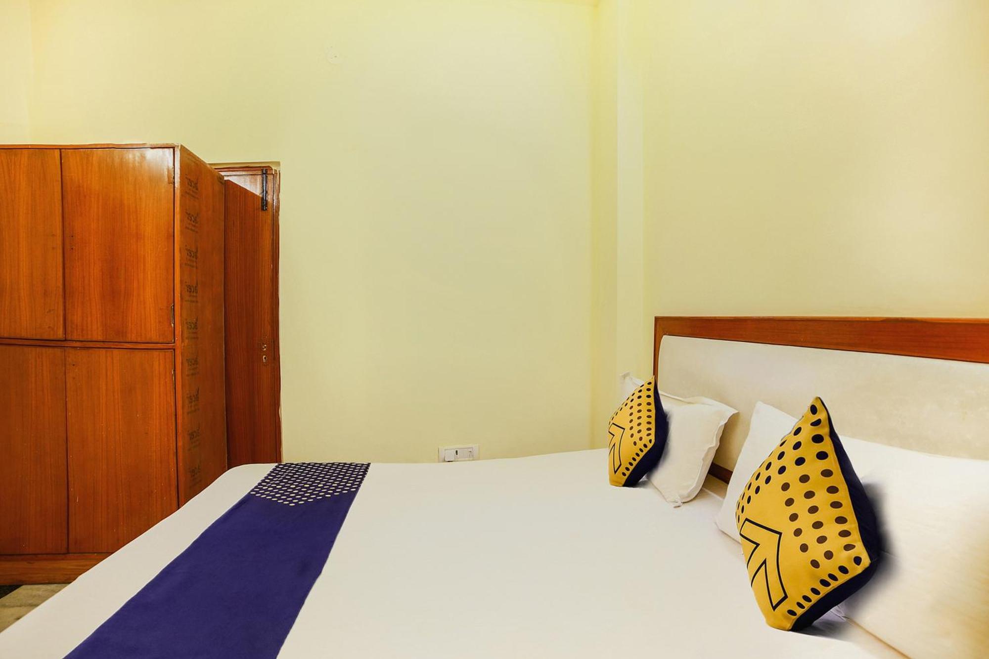 Hotel O City Inn Dx Ню Делхи Екстериор снимка