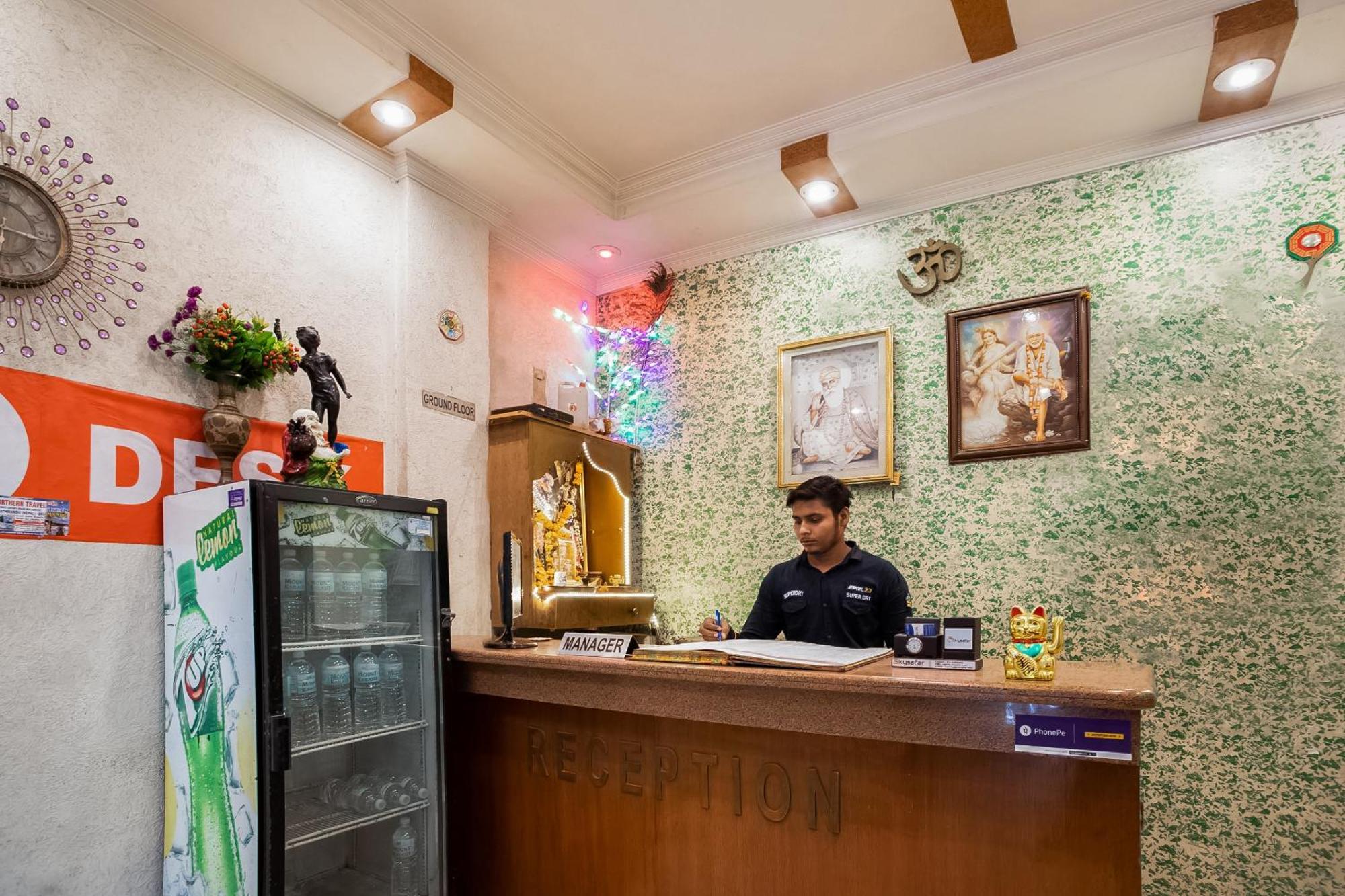 Hotel O City Inn Dx Ню Делхи Екстериор снимка