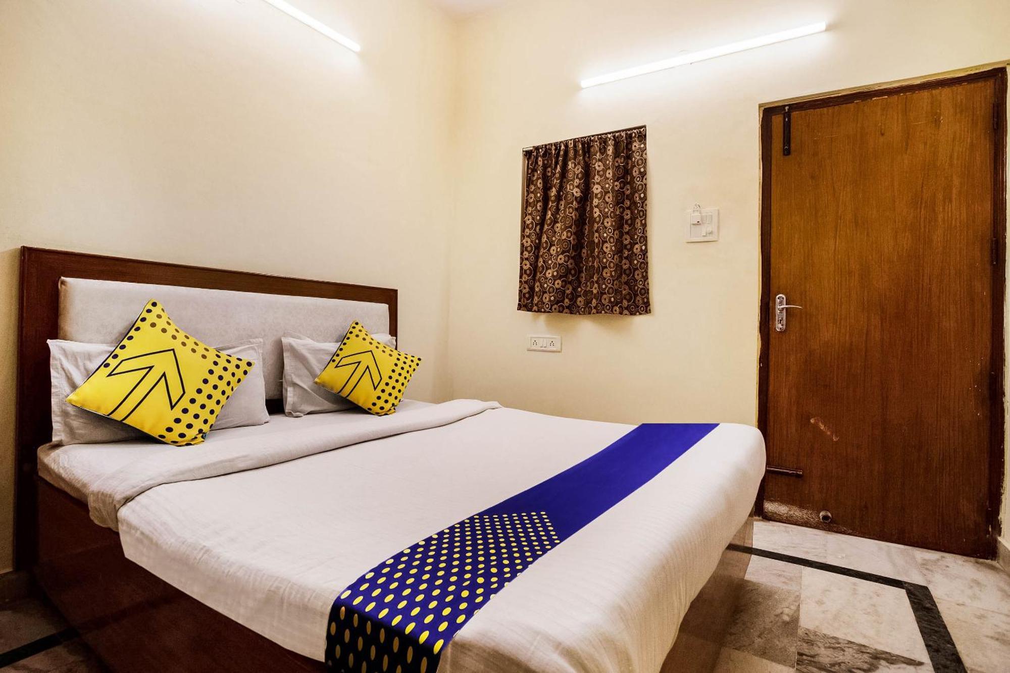 Hotel O City Inn Dx Ню Делхи Екстериор снимка