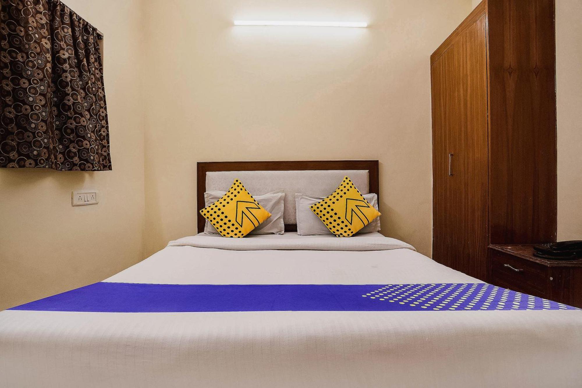 Hotel O City Inn Dx Ню Делхи Екстериор снимка