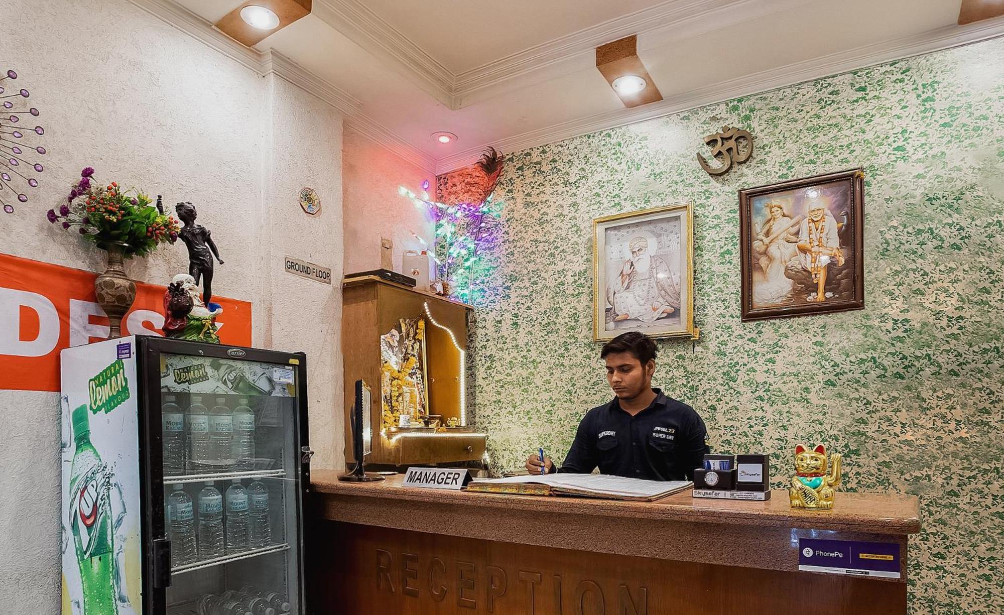 Hotel O City Inn Dx Ню Делхи Екстериор снимка